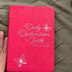 Pink Daily Declarations of Faith Journal